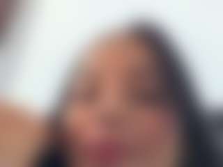 Kira Lopez's Live Sex Cam Show