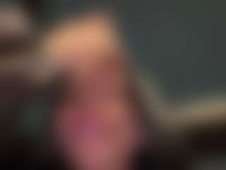 Kira Lopez's Live Sex Cam Show