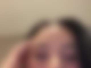 Kira Lopez's Live Sex Cam Show