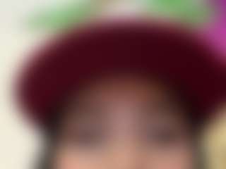 Live cam show with Kira Lopez - Public Latina on Dare Cams | colombia