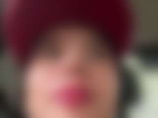Kira Lopez's Live Sex Cam Show