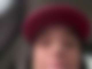 Kira Lopez's Live Sex Cam Show