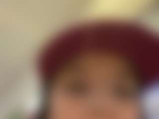 Kira Lopez's Live Sex Cam Show