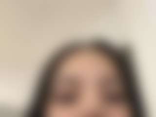 Kira Lopez's Live Sex Cam Show