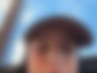 Kira Lopez's Live Sex Cam Show