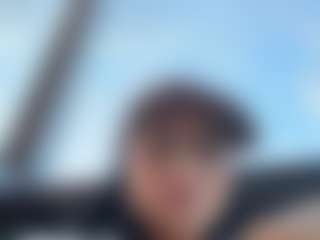 Kira Lopez's Live Sex Cam Show