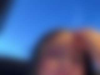 Kira Lopez's Live Sex Cam Show