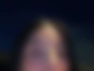 Live cam show with Kira Lopez - Squirt Toys on PervPlay.com