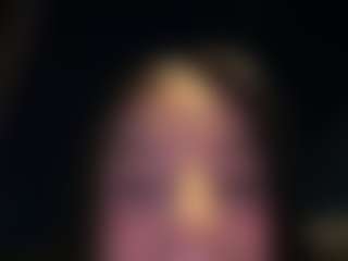 Kira Lopez's Live Sex Cam Show