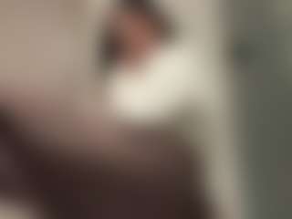 Kira Lopez's Live Sex Cam Show