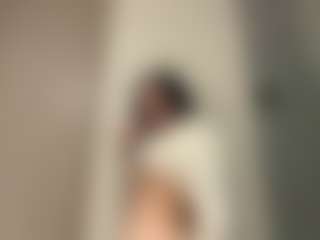 Kira Lopez's Live Sex Cam Show