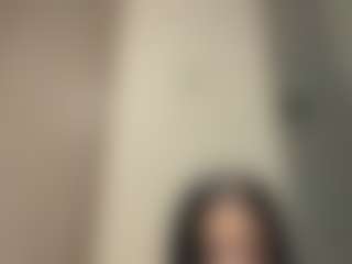 Kira Lopez's Live Sex Cam Show