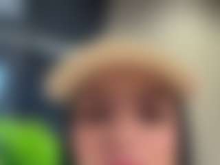 Kira Lopez's Live Sex Cam Show