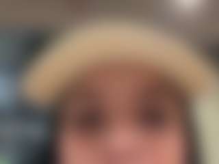 Kira Lopez's Live Sex Cam Show