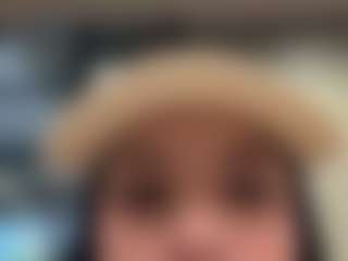 Kira Lopez's Live Sex Cam Show