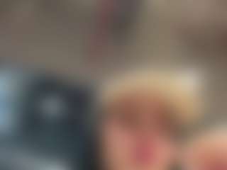Kira Lopez's Live Sex Cam Show