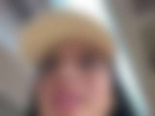 Kira Lopez's Live Sex Cam Show