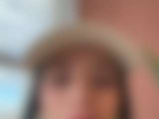 Kira Lopez's Live Sex Cam Show