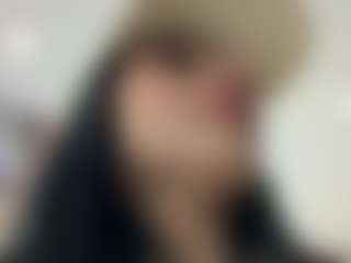 Kira Lopez's Live Sex Cam Show