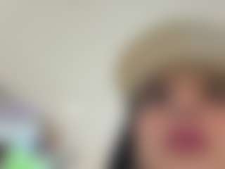Kira Lopez's Live Sex Cam Show