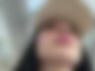 Kira Lopez's Live Sex Cam Show