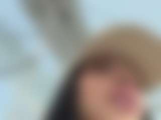 Kira Lopez's Live Sex Cam Show