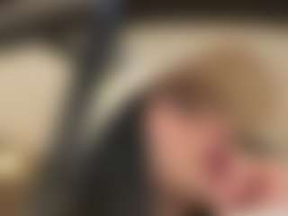Kira Lopez's Live Sex Cam Show