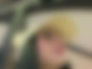 Kira Lopez's Live Sex Cam Show