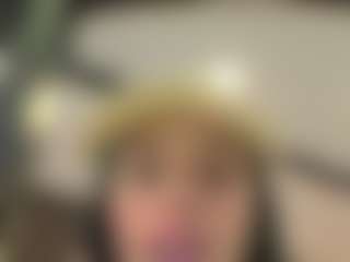 Kira Lopez's Live Sex Cam Show