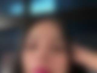 Kira Lopez's Live Sex Cam Show
