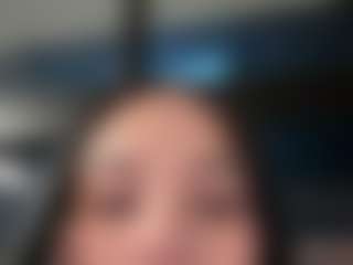 Kira Lopez's Live Sex Cam Show