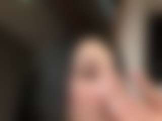 Kira Lopez's Live Sex Cam Show