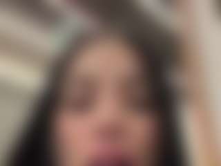 Kira Lopez's Live Sex Cam Show