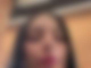 Kira Lopez's Live Sex Cam Show