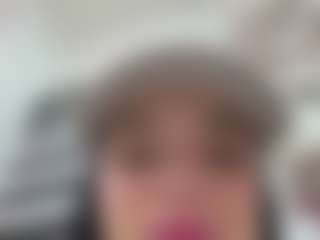 Kira Lopez's Live Sex Cam Show