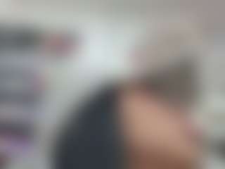 Live cam show with Kira Lopez - Big Ass on SpankPalCams