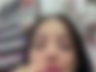 Kira Lopez's Live Sex Cam Show