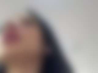Kira Lopez's Live Sex Cam Show