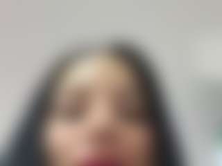 Kira Lopez's Live Sex Cam Show