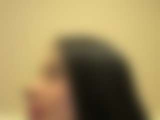Live cam show with Kira Lopez - Brown Eyes Teen (18+) on Pornisteam.com