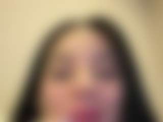 Kira Lopez's Live Sex Cam Show
