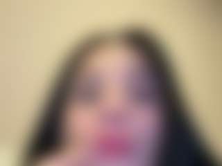 Kira Lopez's Live Sex Cam Show
