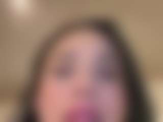 Kira Lopez's Live Sex Cam Show