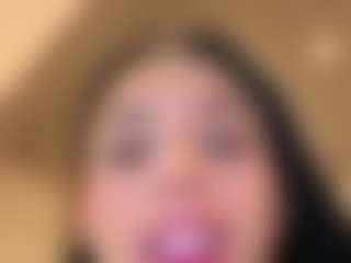 Kira Lopez's Live Sex Cam Show