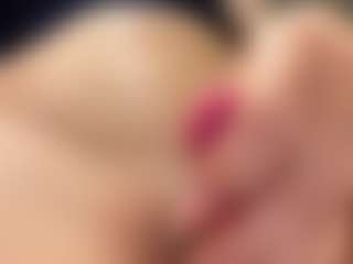 Kira Lopez's Live Sex Cam Show