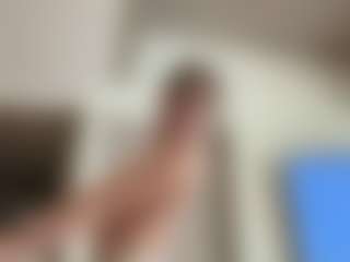 Kira Lopez's Live Sex Cam Show