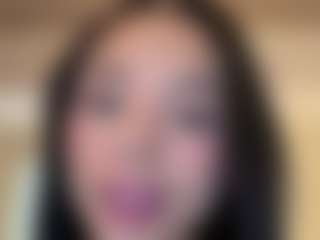 Kira Lopez's Live Sex Cam Show