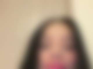 Kira Lopez's Live Sex Cam Show