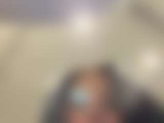 Kira Lopez's Live Sex Cam Show