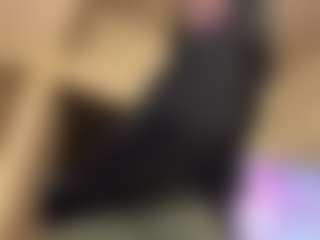 Live cam show with Kira Lopez - Sexwebcam Blonde Hair on Cam Slut